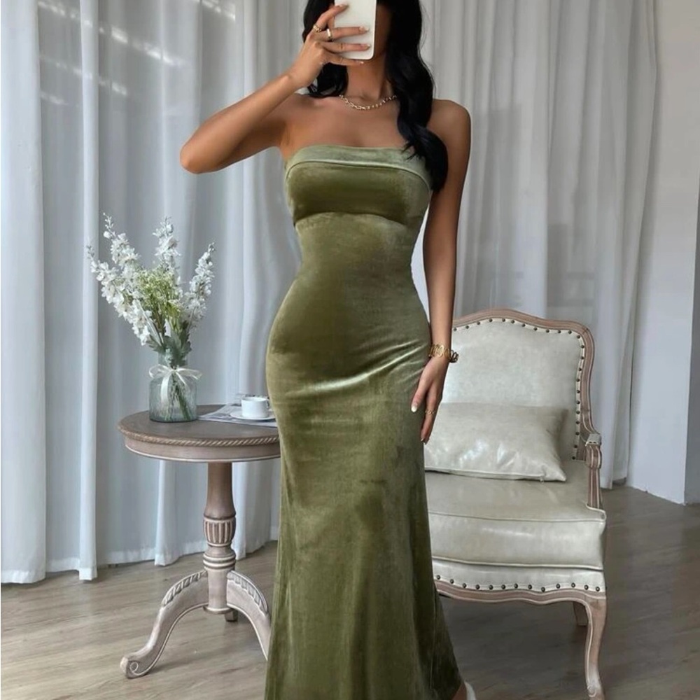 Elegant Olive Green Strapless Dress